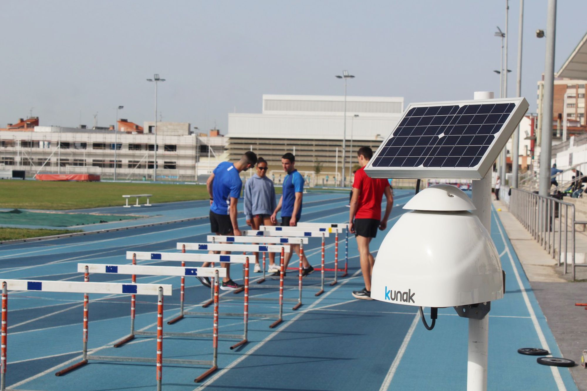 Global air quality network on athletic tracks for World Athletics